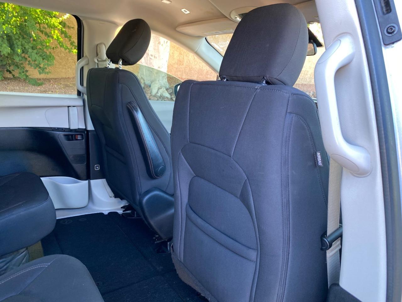 Chrysler Pacifica LX 2019