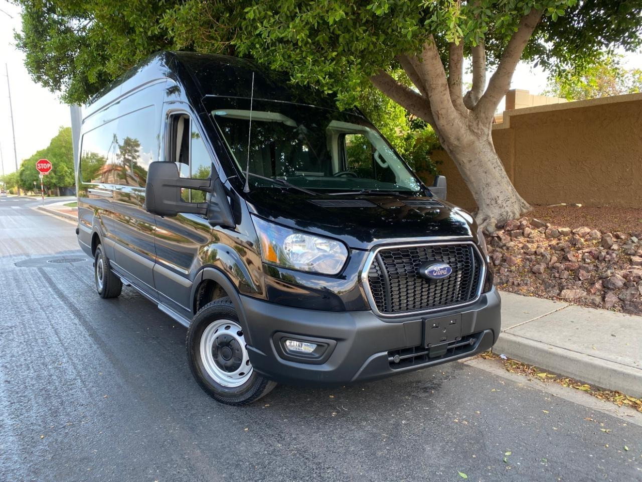 Ford Transit 250 Van High Roof w/Sliding Pass. 148-in. WB EL 2023
