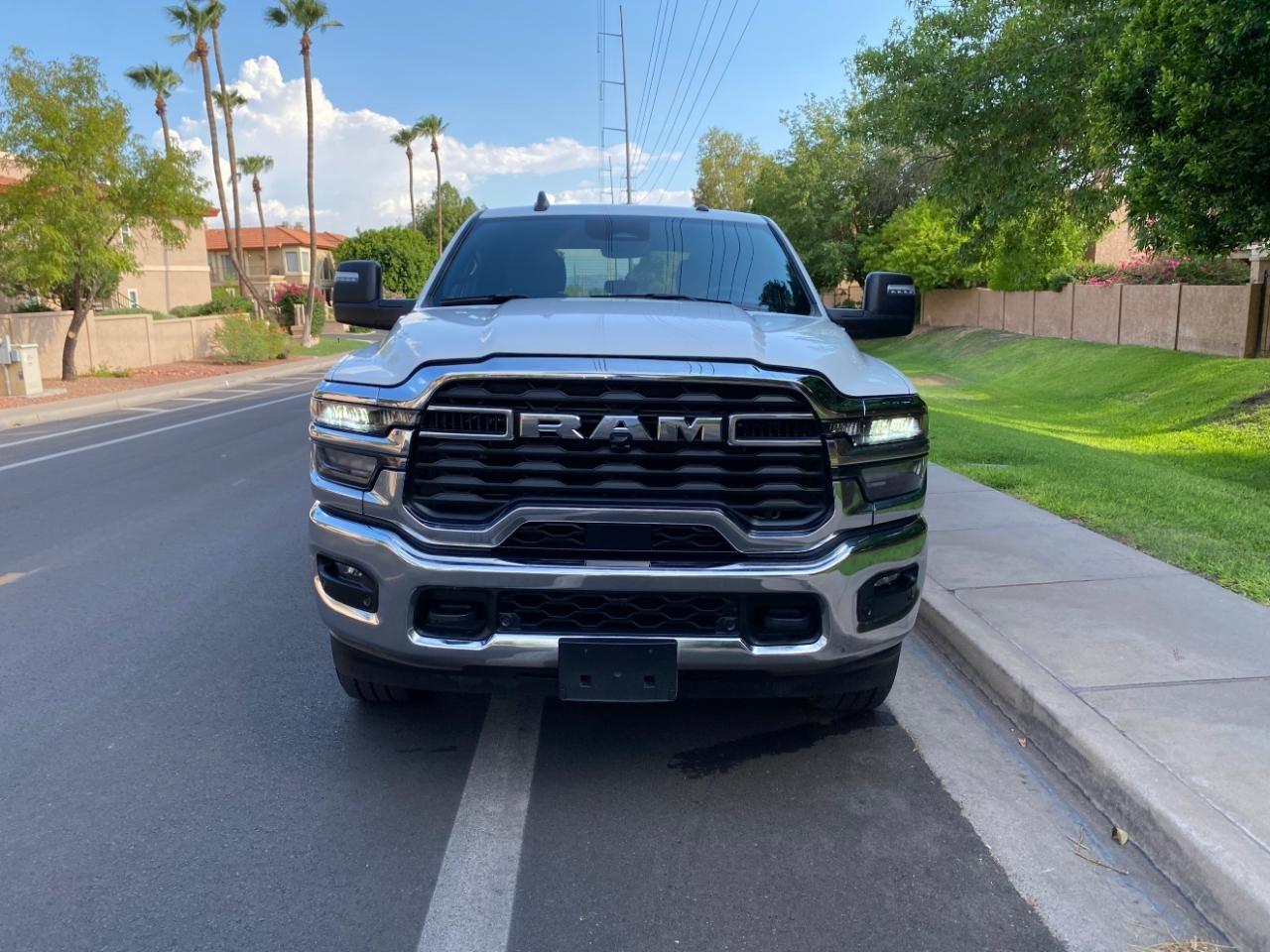 RAM 2500 Big Horn Crew Cab 4WD 2025