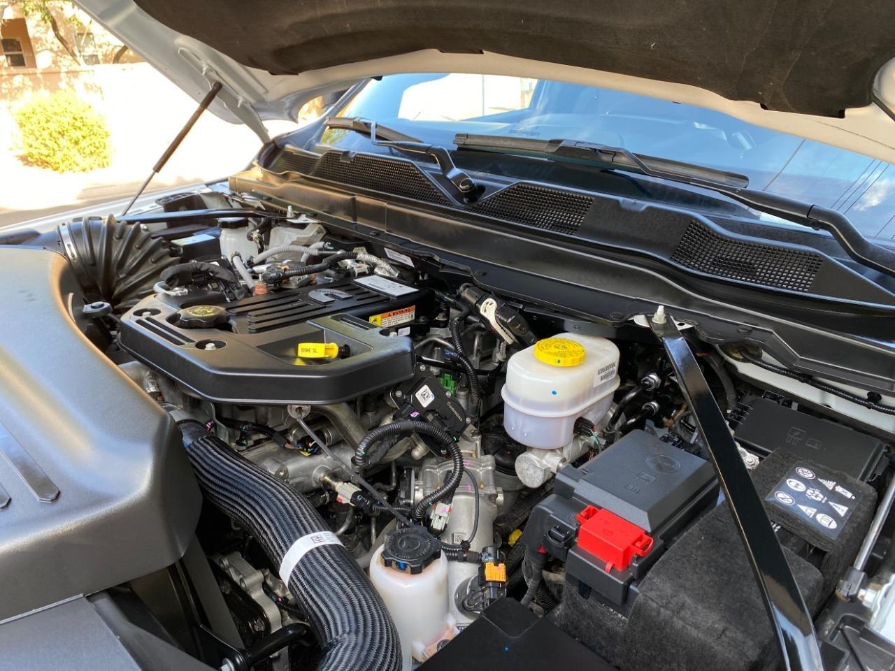 RAM 2500 Big Horn Crew Cab 4WD 2025