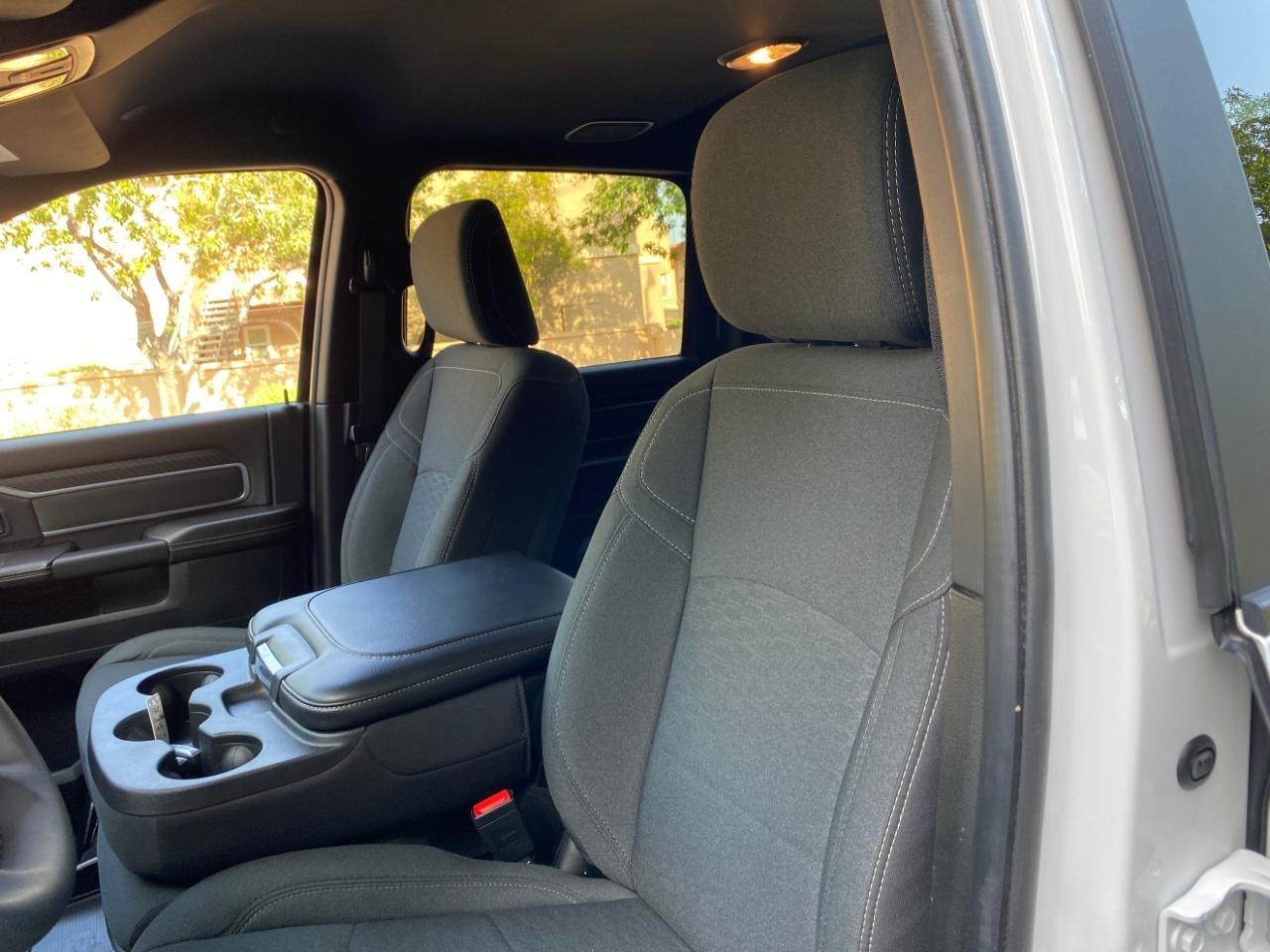RAM 2500 Big Horn Crew Cab 4WD 2025