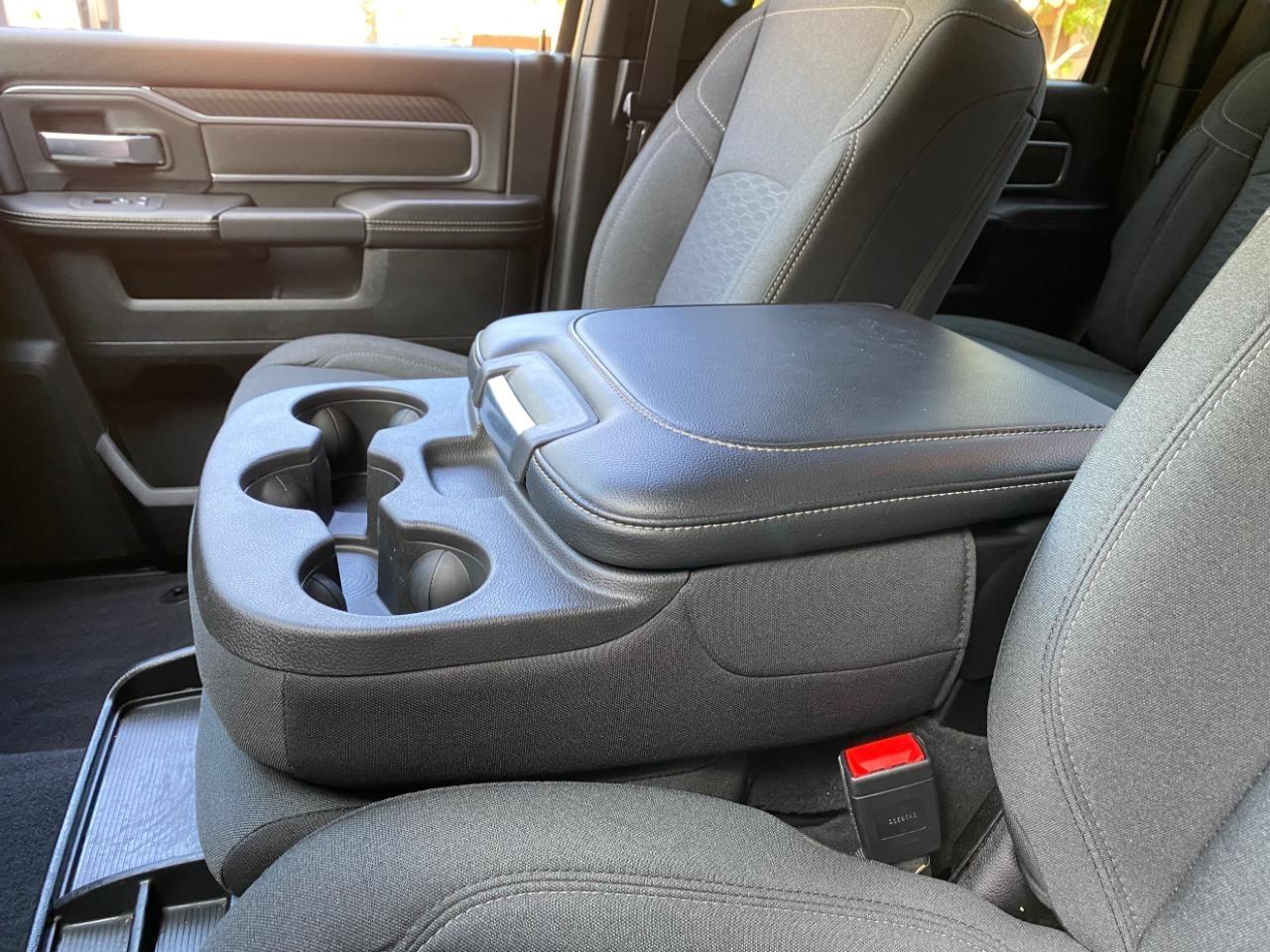 RAM 2500 Big Horn Crew Cab 4WD 2025
