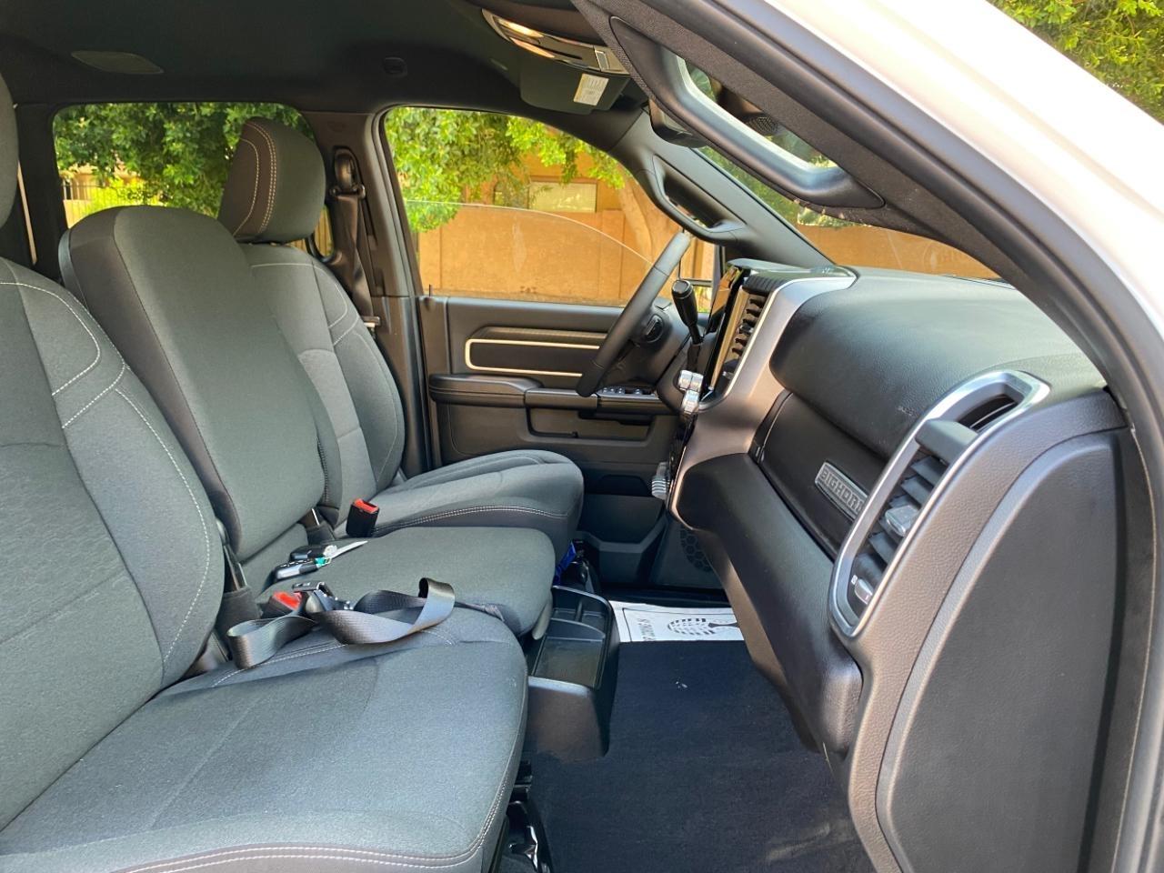 RAM 2500 Big Horn Crew Cab 4WD 2025