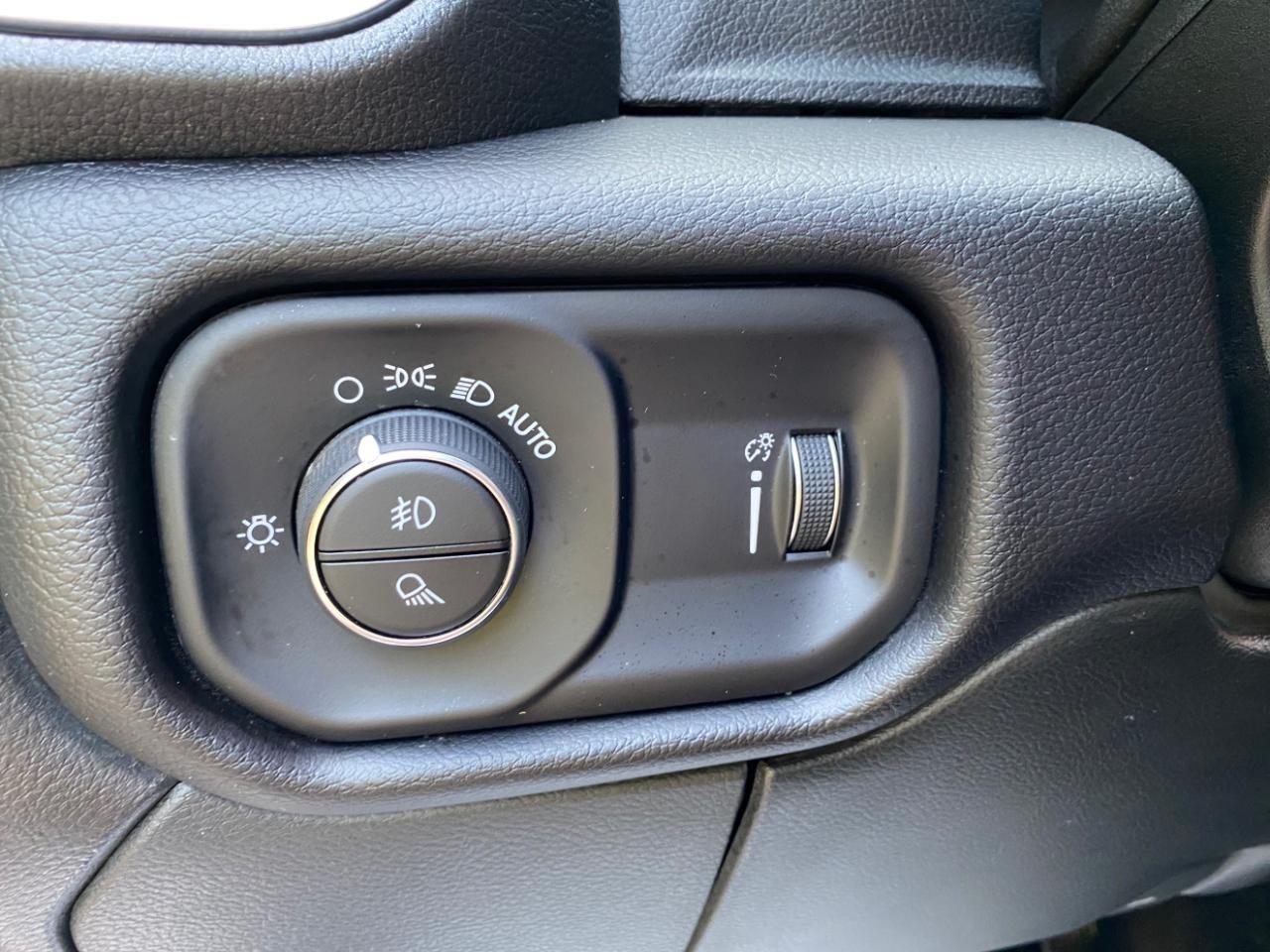 RAM 2500 Big Horn Crew Cab 4WD 2025