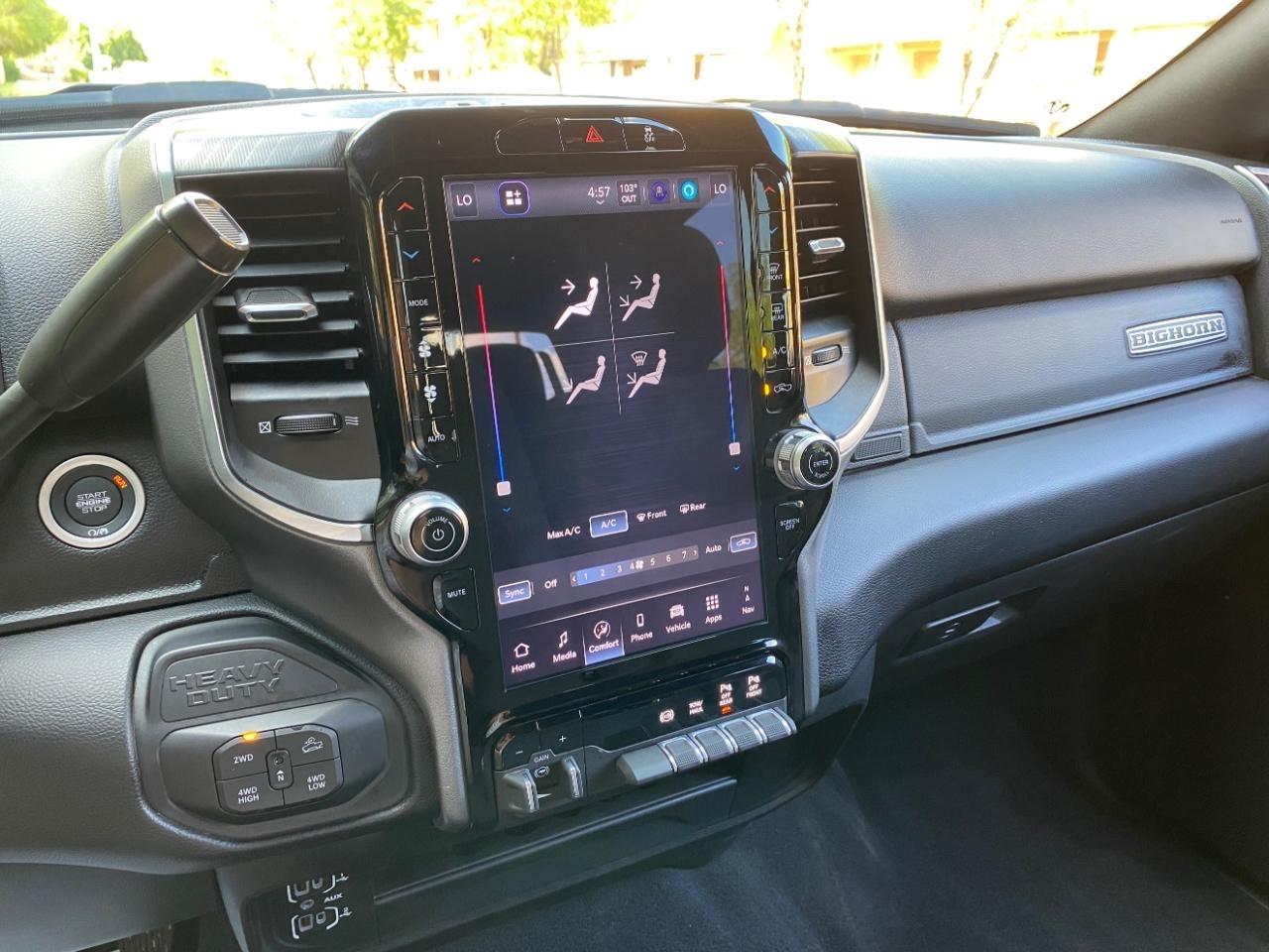 RAM 2500 Big Horn Crew Cab 4WD 2025