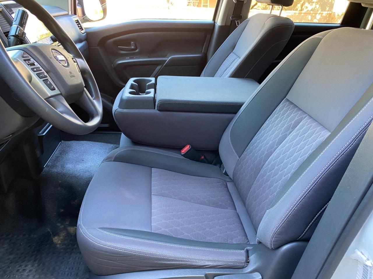Nissan Titan S Crew Cab 2WD 2022