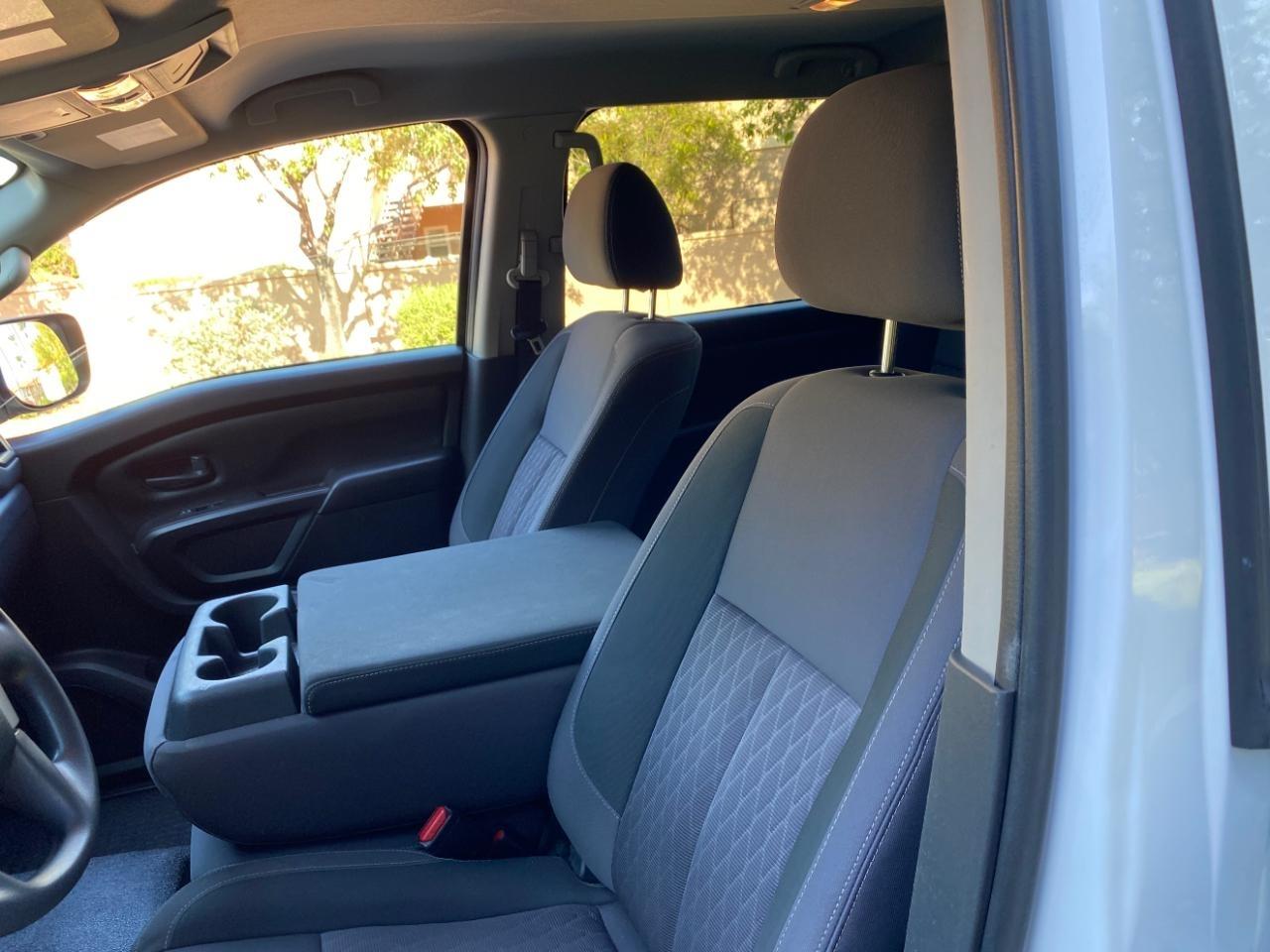 Nissan Titan S Crew Cab 2WD 2022