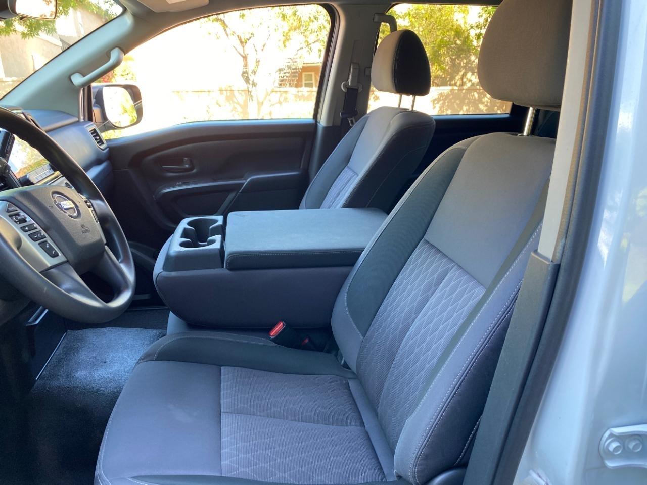 Nissan Titan S Crew Cab 2WD 2022