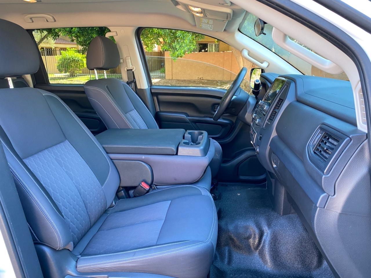 Nissan Titan S Crew Cab 2WD 2022