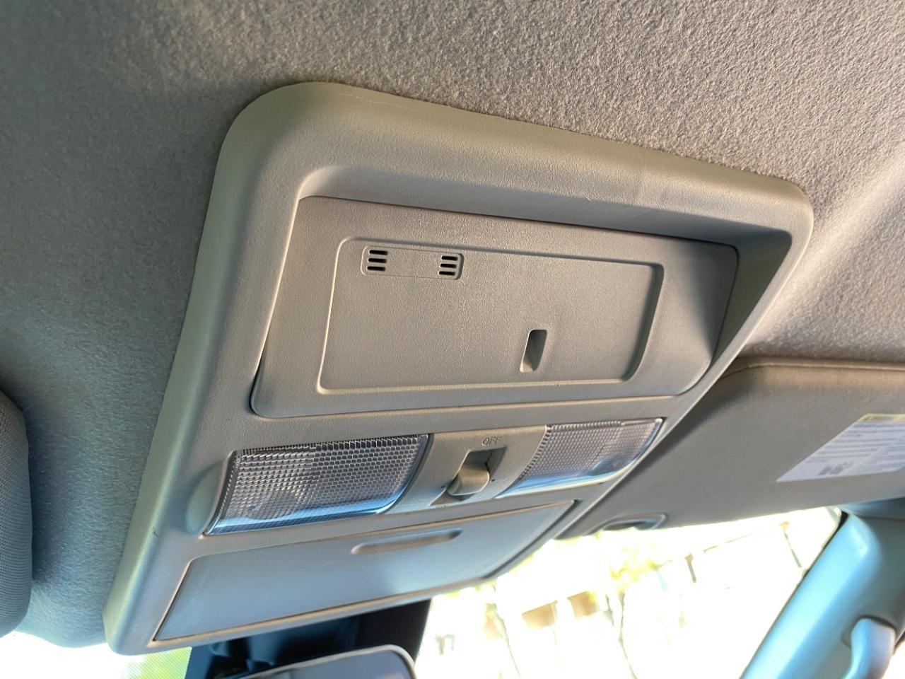 Nissan Titan S Crew Cab 2WD 2022