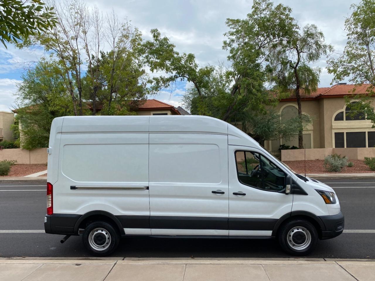 Ford Transit 250 Van Low Roof w/Sliding Pass. 130-in. WB 2021