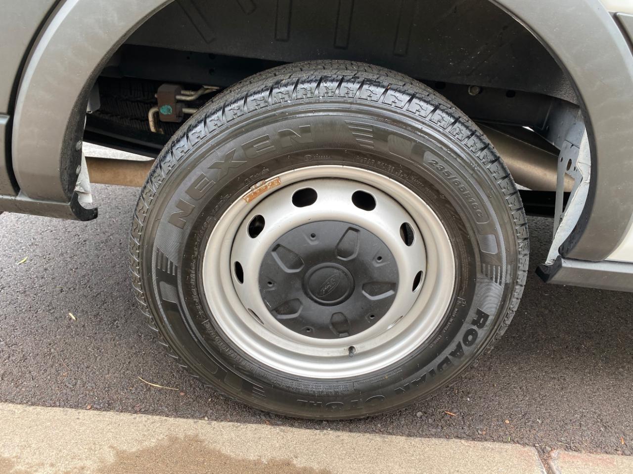Ford Transit 250 Van Low Roof w/Sliding Pass. 130-in. WB 2021