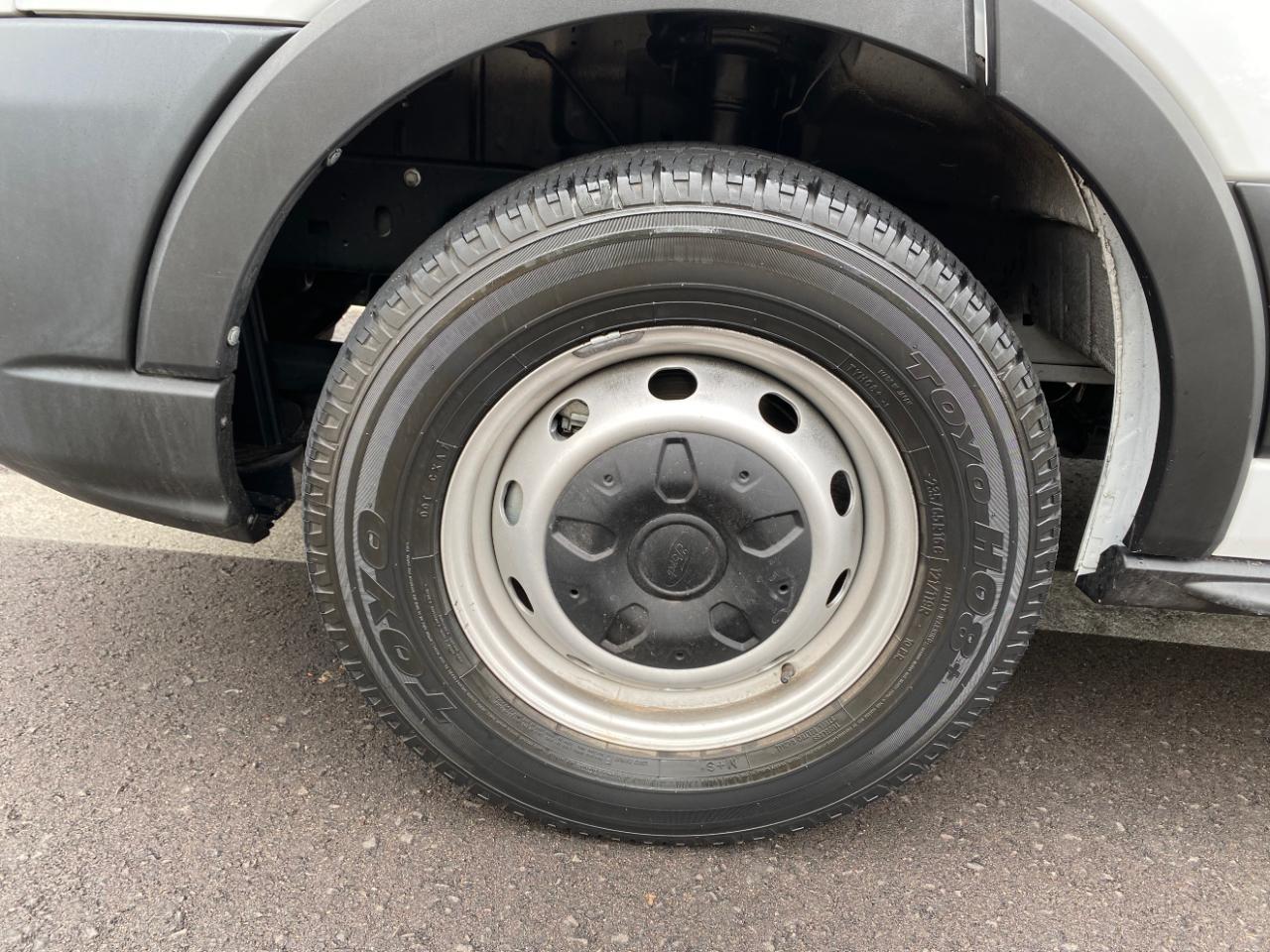 Ford Transit 250 Van Low Roof w/Sliding Pass. 130-in. WB 2021