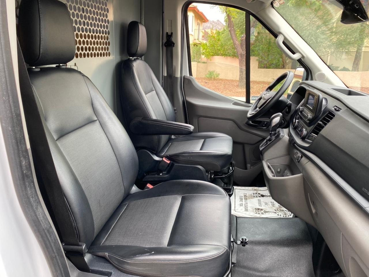 Ford Transit 250 Van Low Roof w/Sliding Pass. 130-in. WB 2021