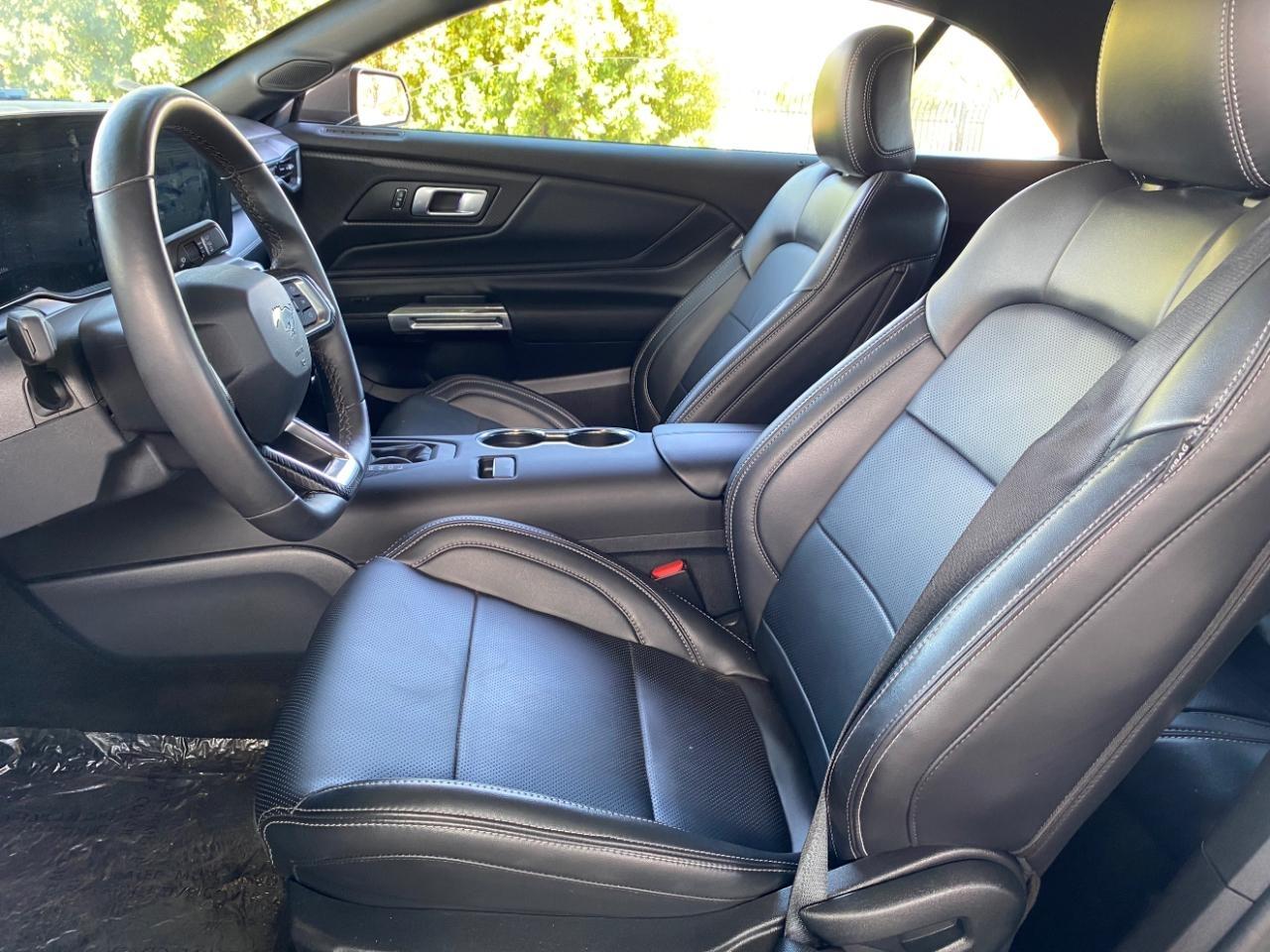 Ford Mustang EcoBoost Premium Convertible 2025