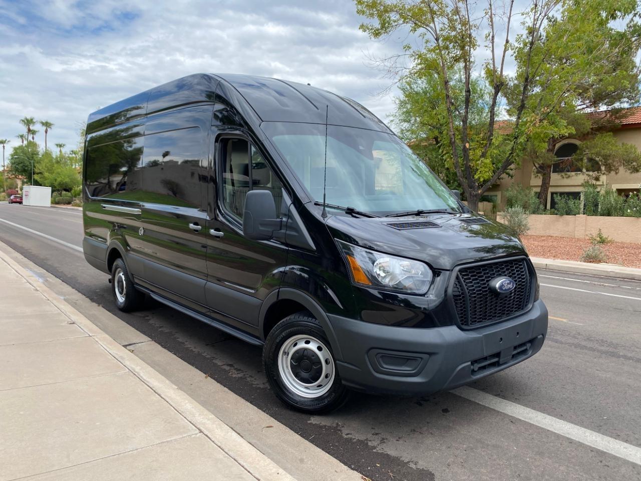 Ford Transit 250 Van High Roof w/Sliding Pass. 148-in. WB EL 2023