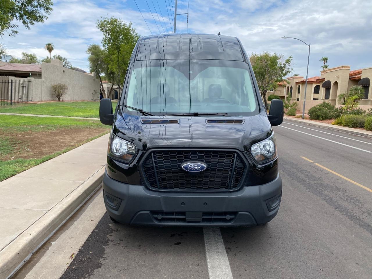 Ford Transit 250 Van High Roof w/Sliding Pass. 148-in. WB EL 2023