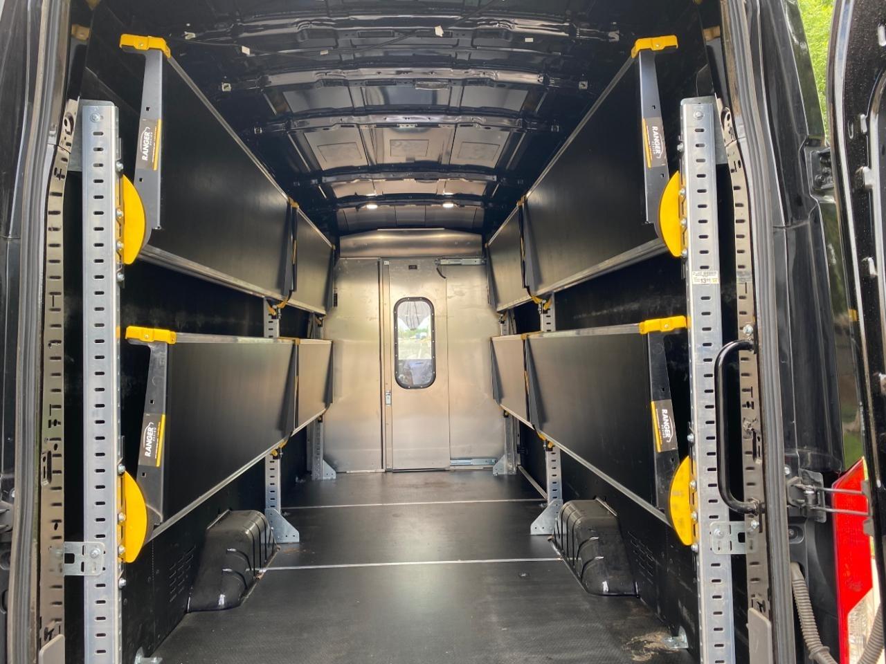 Ford Transit 250 Van High Roof w/Sliding Pass. 148-in. WB EL 2023