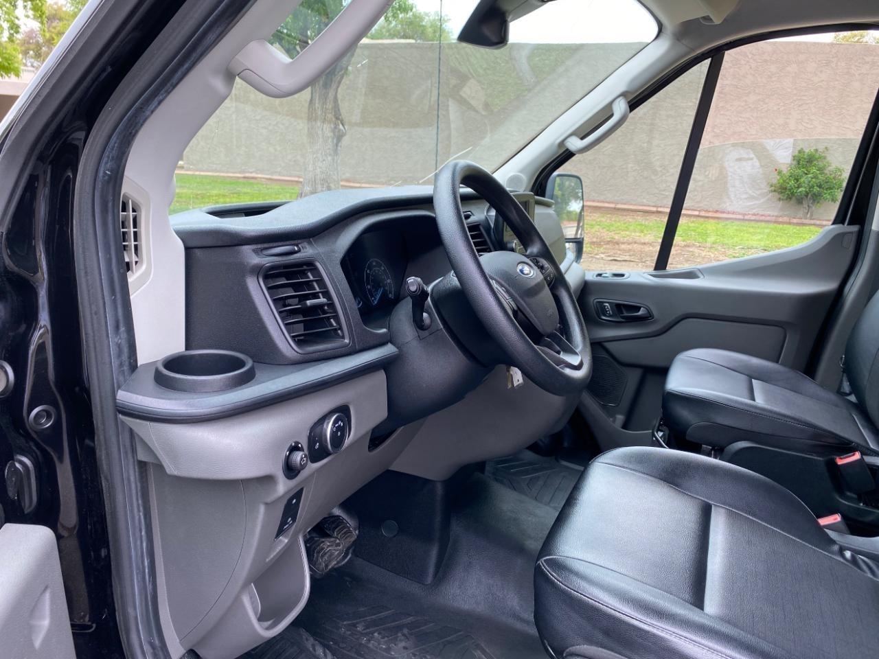 Ford Transit 250 Van High Roof w/Sliding Pass. 148-in. WB EL 2023