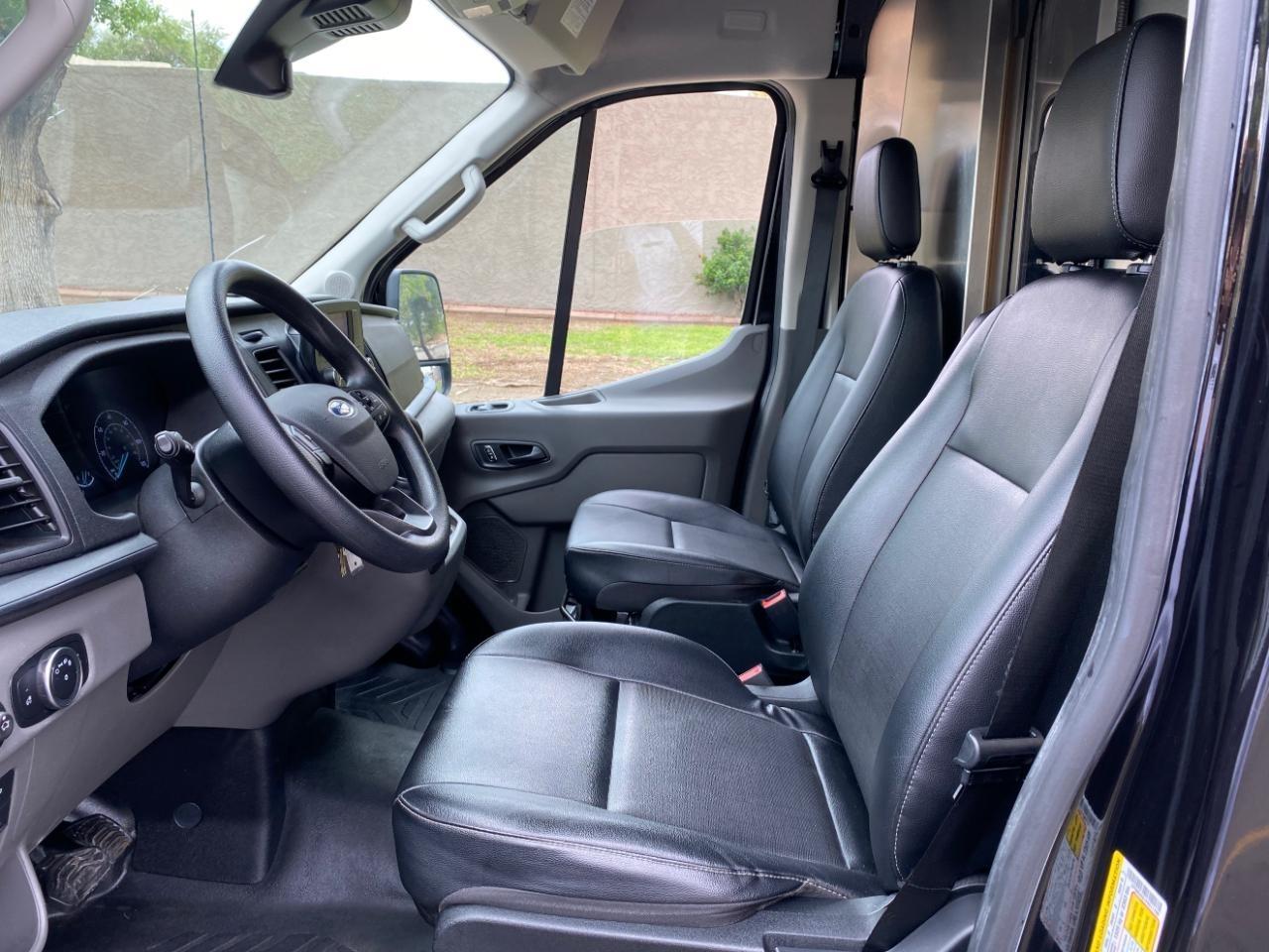 Ford Transit 250 Van High Roof w/Sliding Pass. 148-in. WB EL 2023