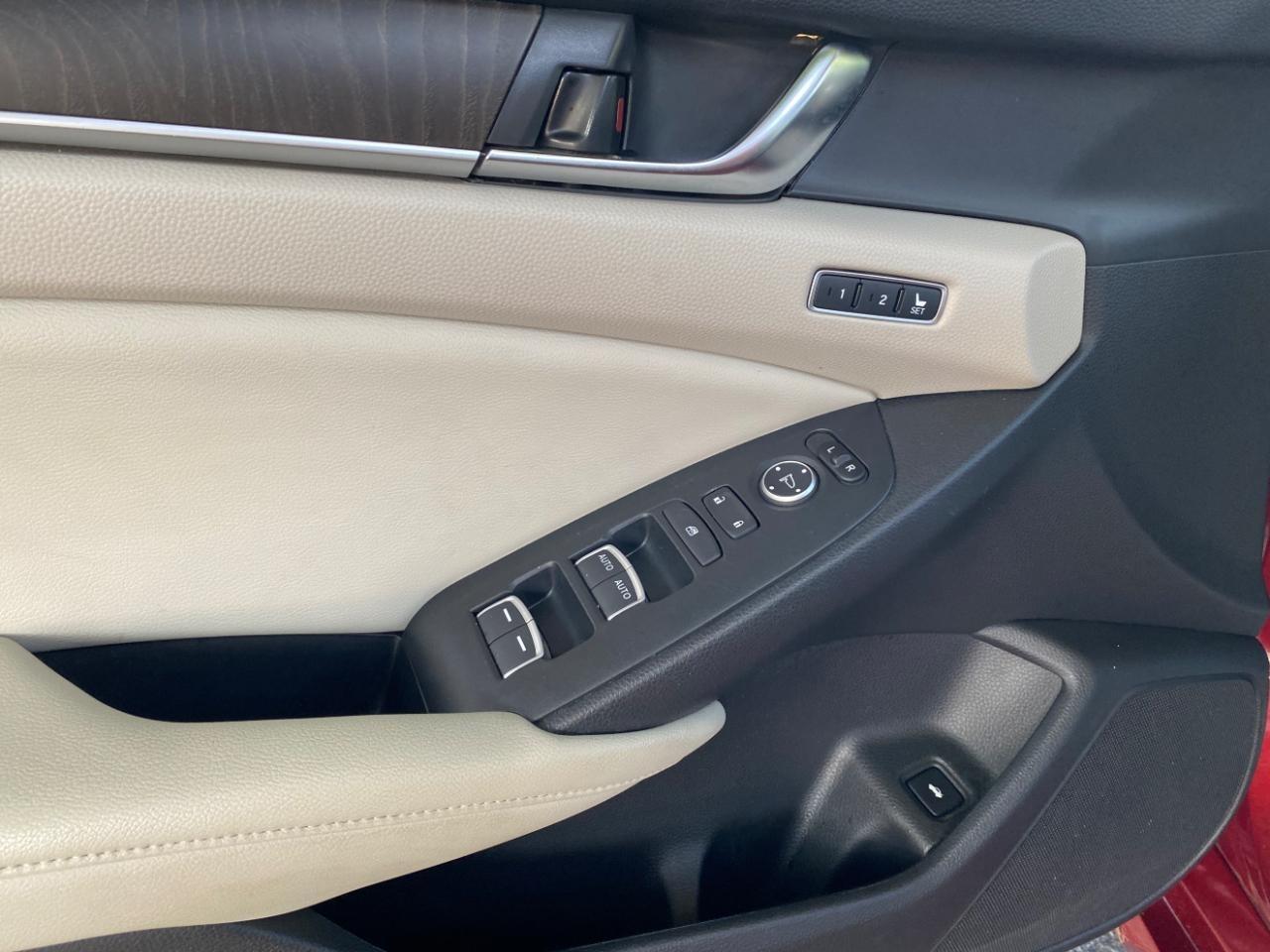Honda Accord Touring 2.0T 10A 2018