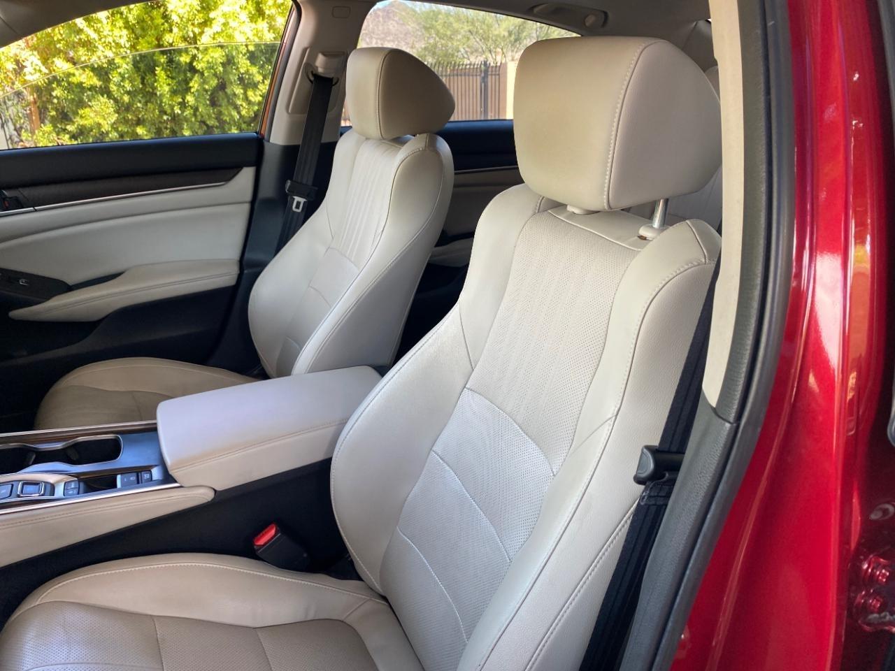 Honda Accord Touring 2.0T 10A 2018