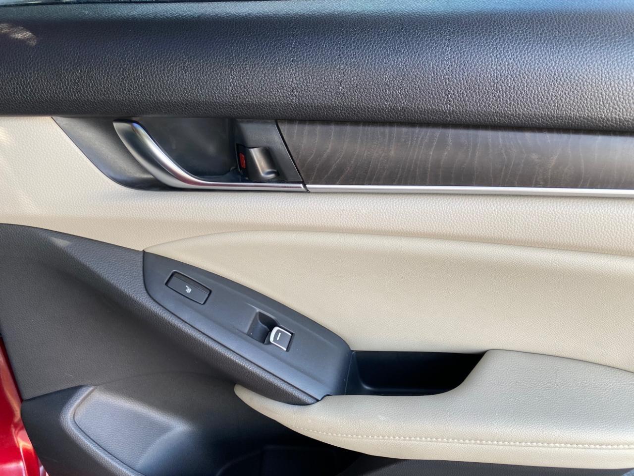 Honda Accord Touring 2.0T 10A 2018