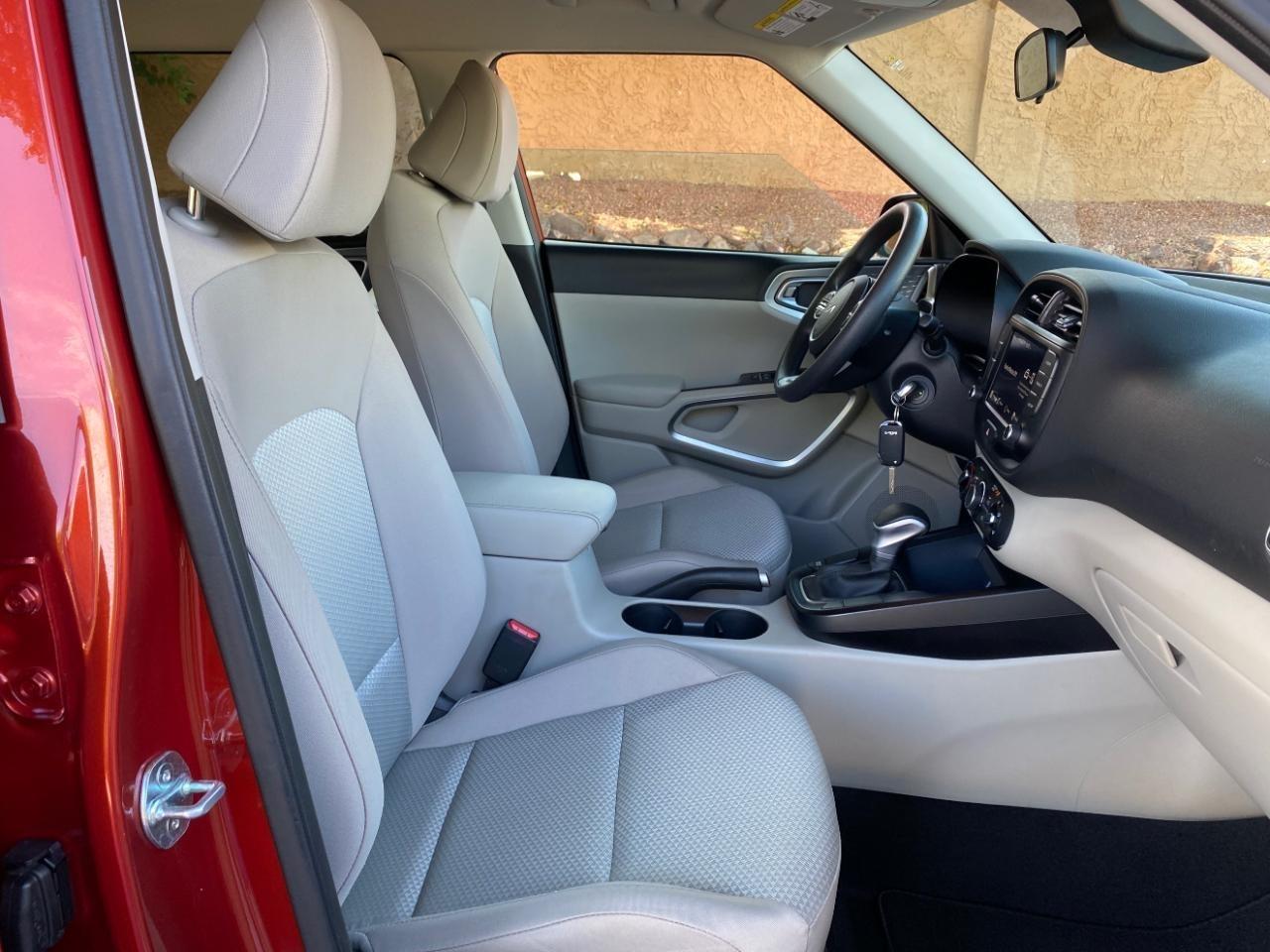 Kia Soul LX CVT 2024