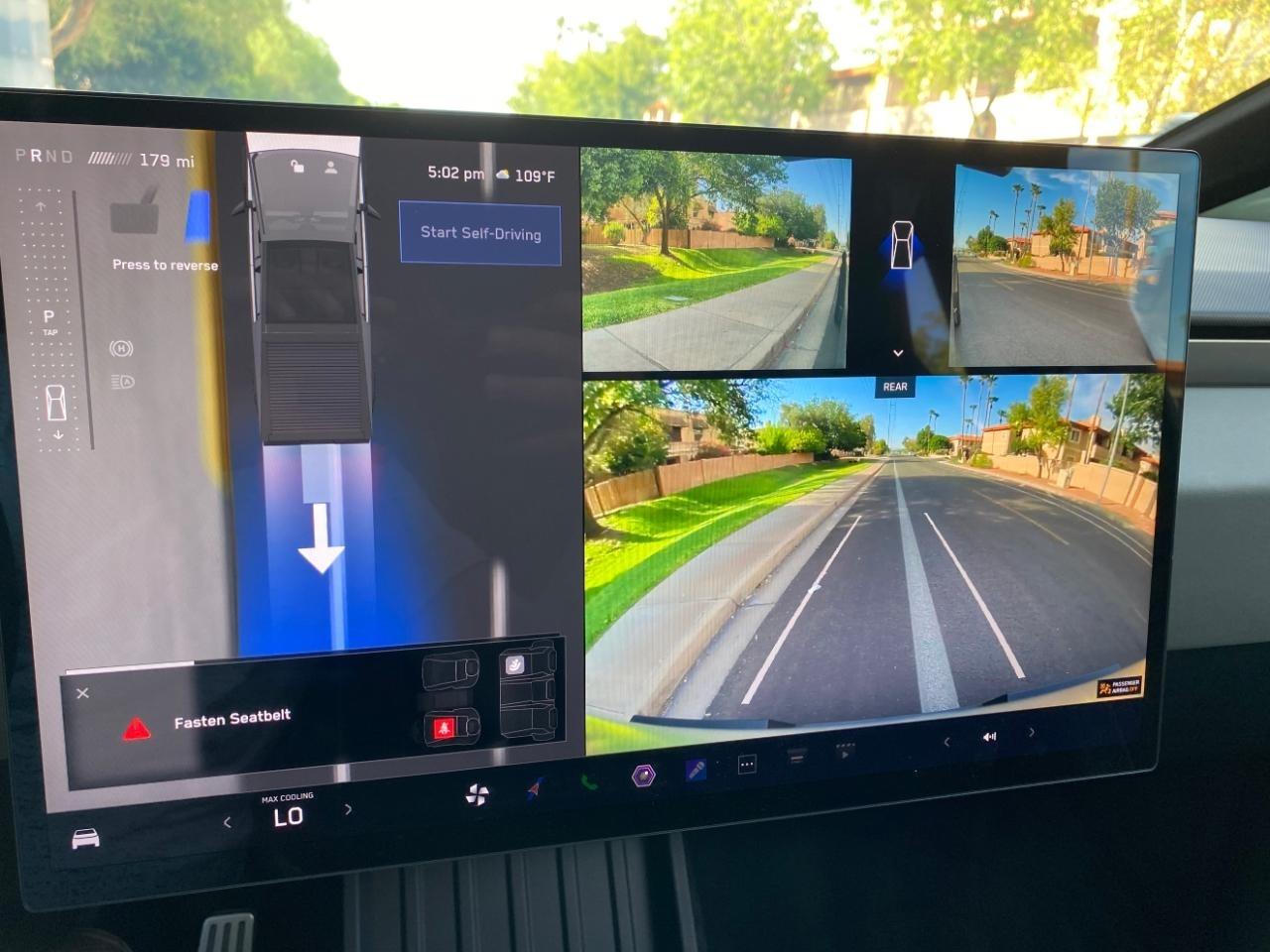 Tesla Cybertruck Base 2025