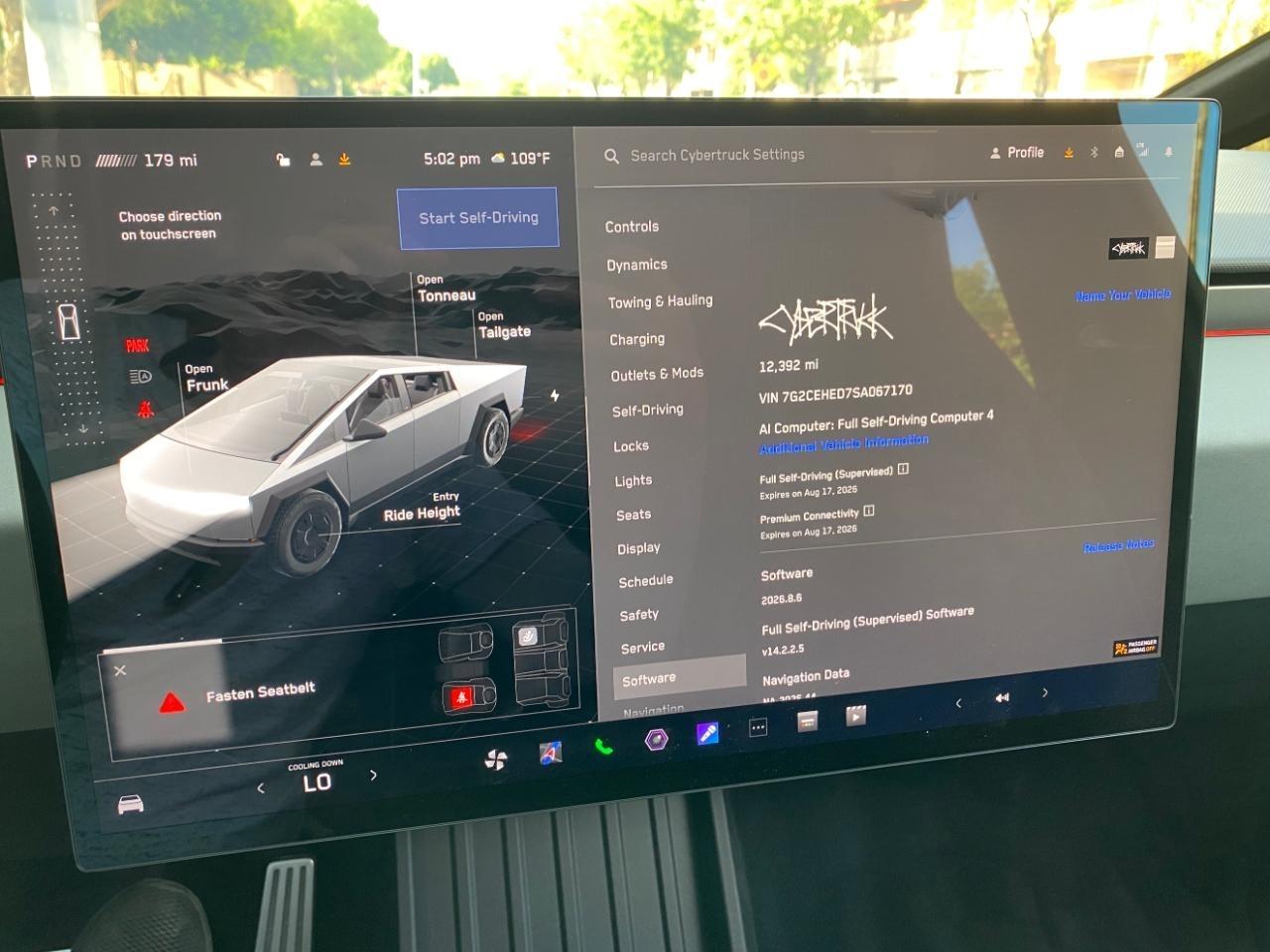 Tesla Cybertruck Base 2025