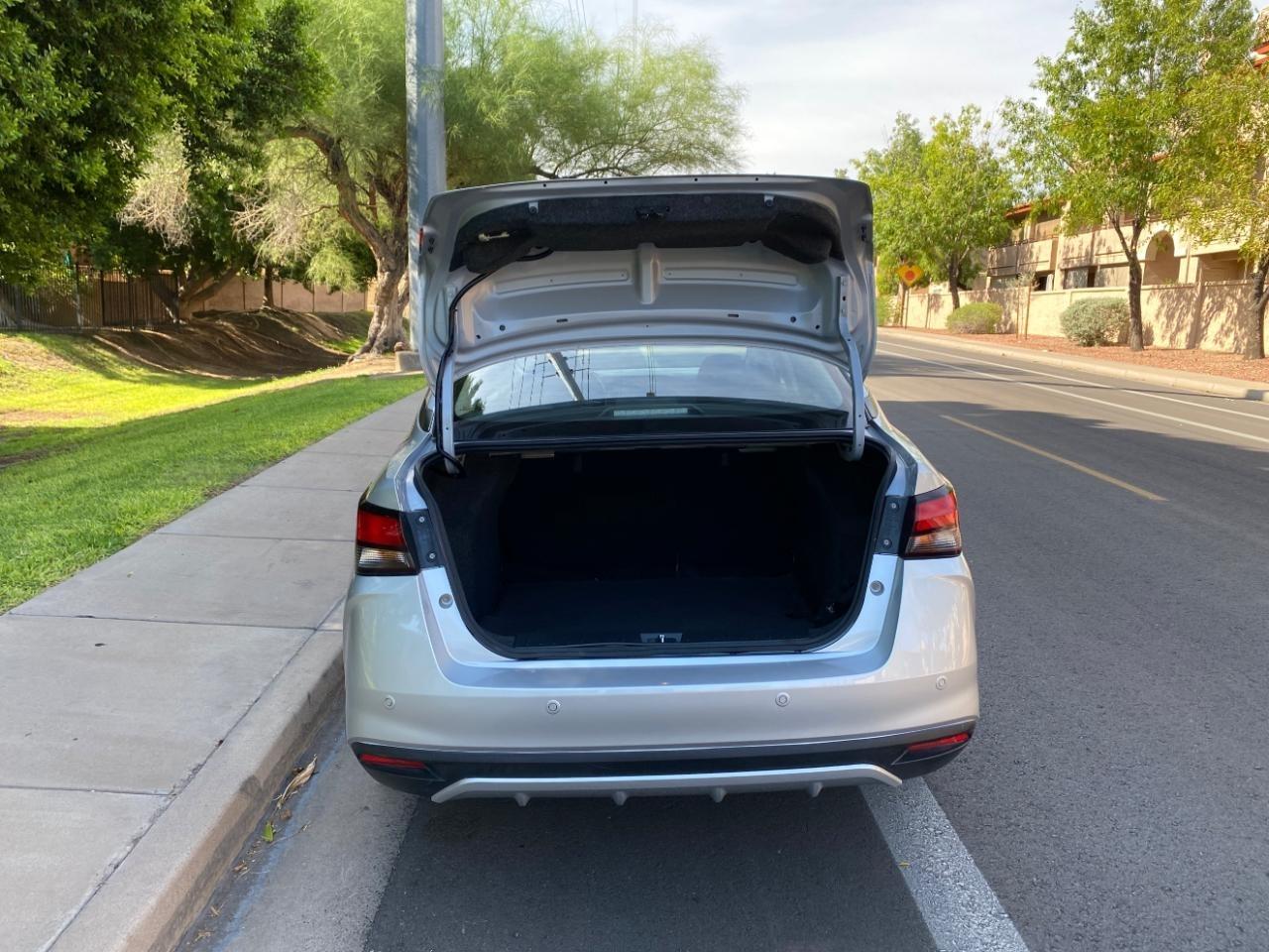 Nissan Versa SR 2025