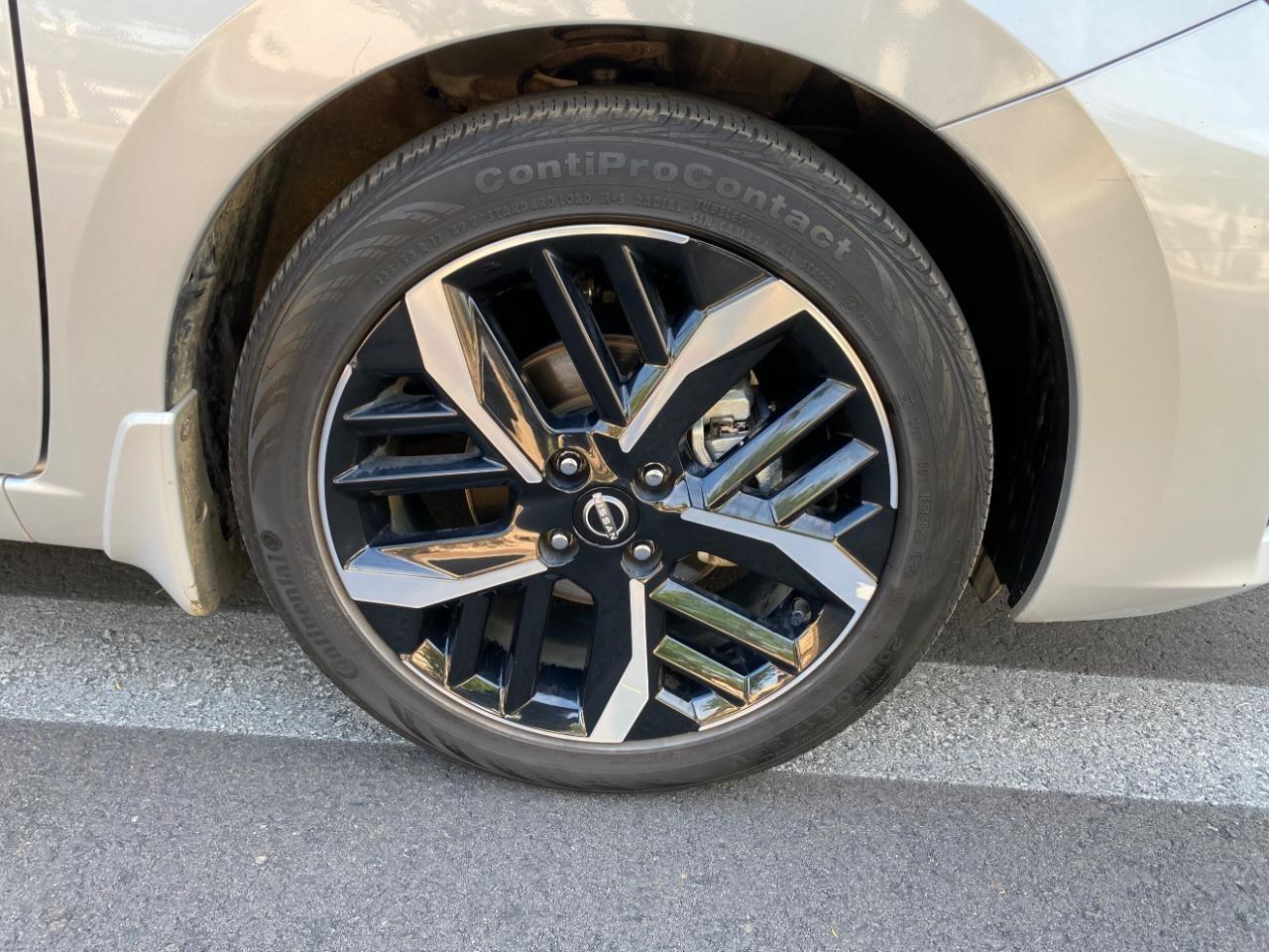 Nissan Versa SR 2025