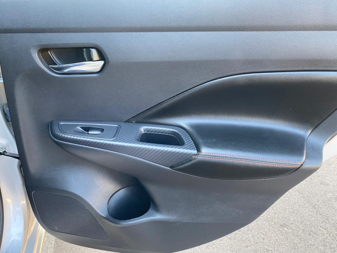Nissan Versa SR 2025