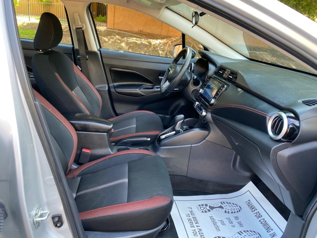 Nissan Versa SR 2025