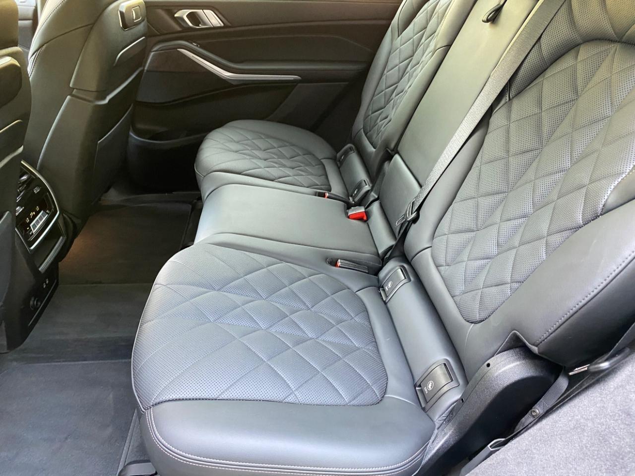 BMW X7 xDrive40i 2025