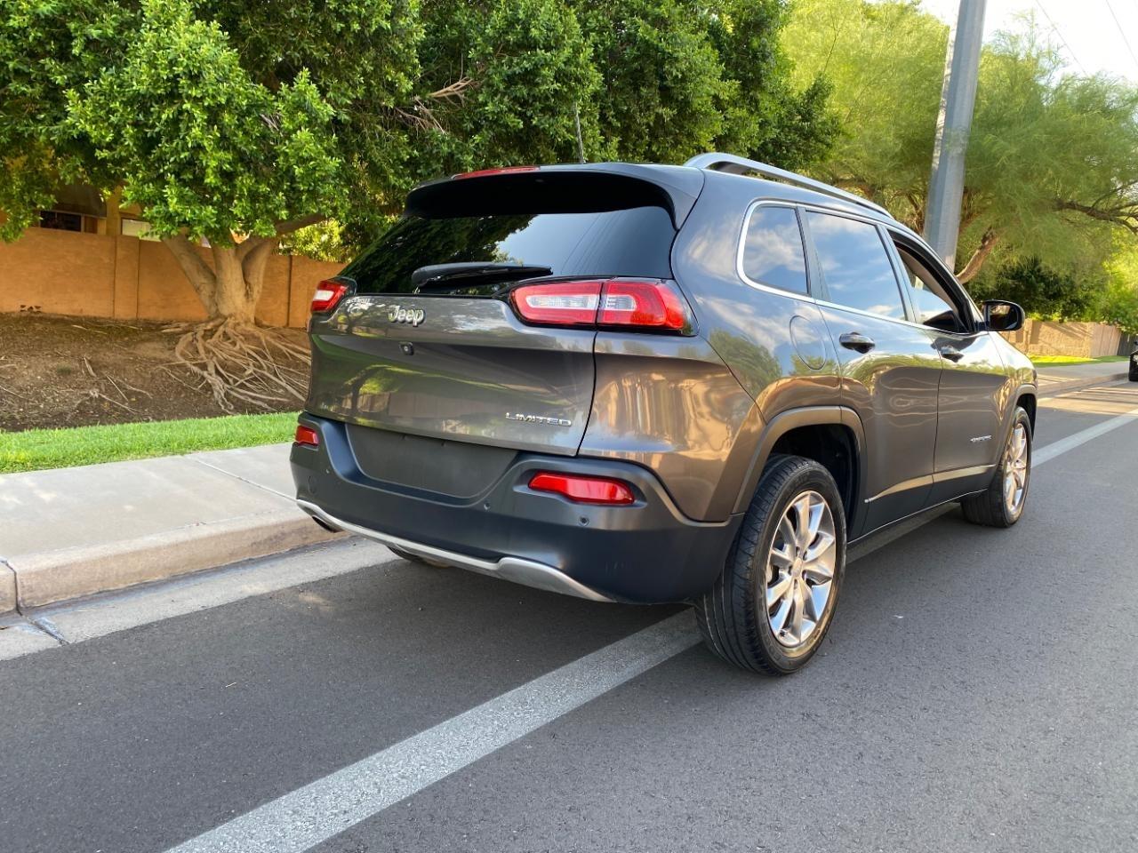 Jeep Cherokee Limited FWD 2018