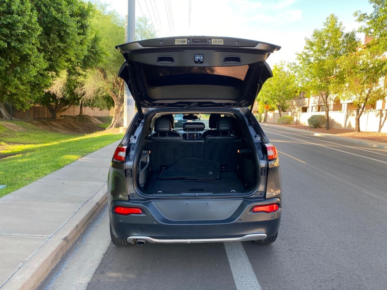 Jeep Cherokee Limited FWD 2018