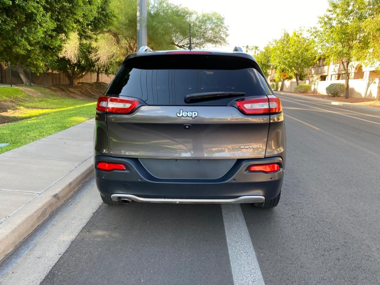 Jeep Cherokee Limited FWD 2018