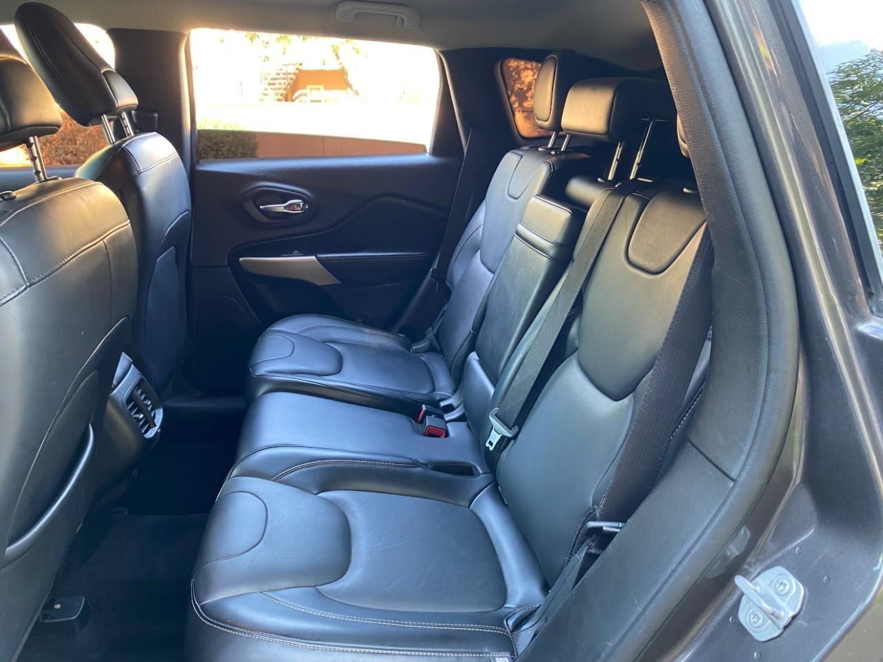 Jeep Cherokee Limited FWD 2018