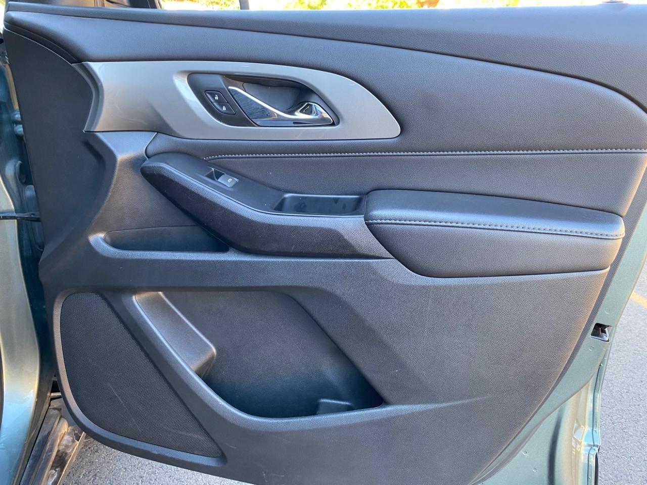 Chevrolet Traverse LT Cloth FWD 2023