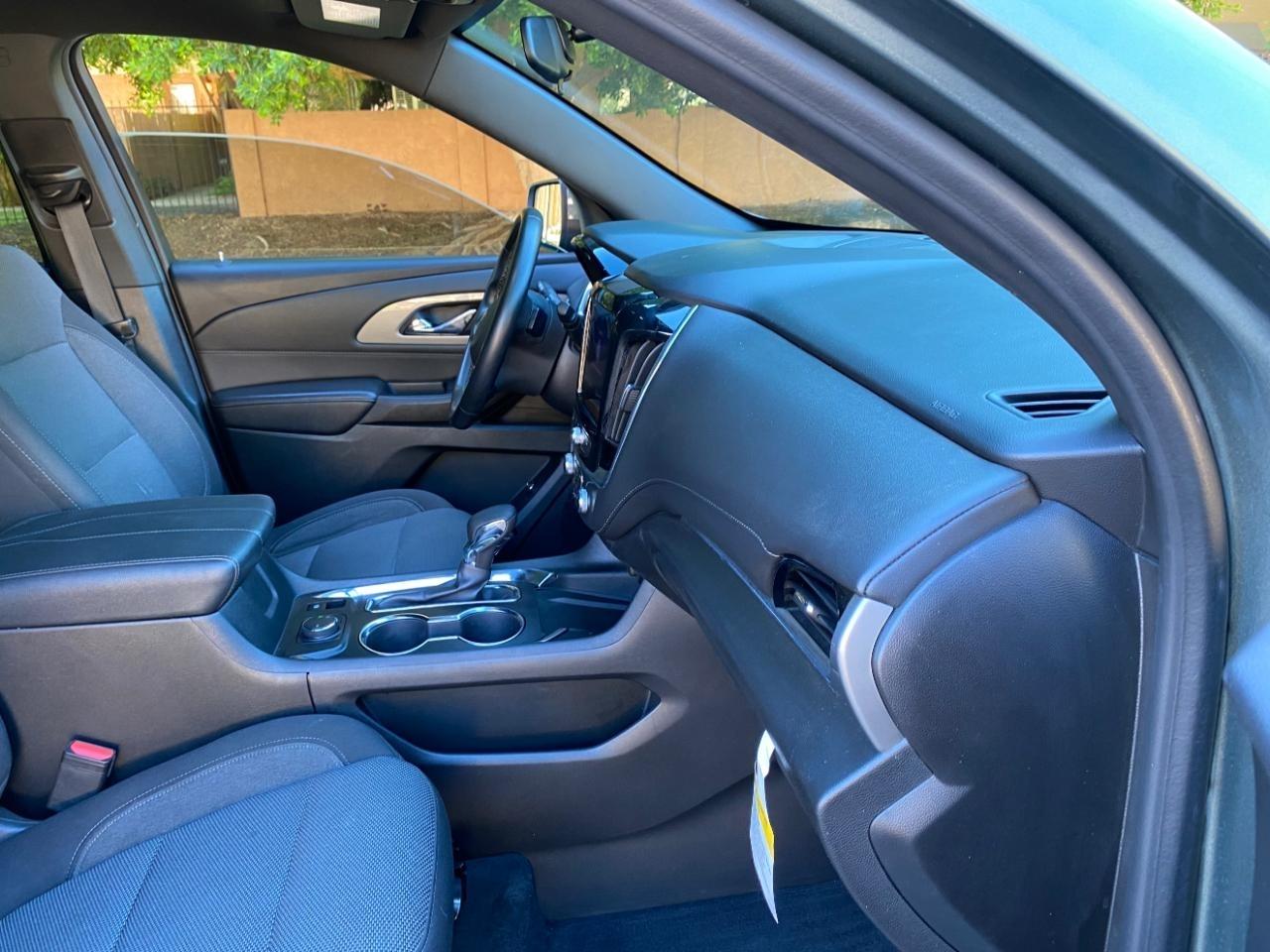 Chevrolet Traverse LT Cloth FWD 2023