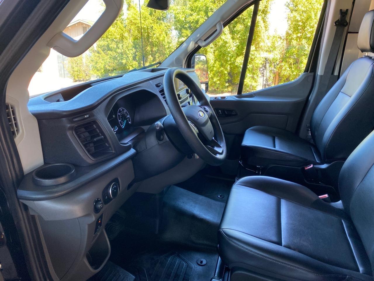 Ford Transit 250 Van High Roof w/Sliding Pass. 148-in. WB EL 2023