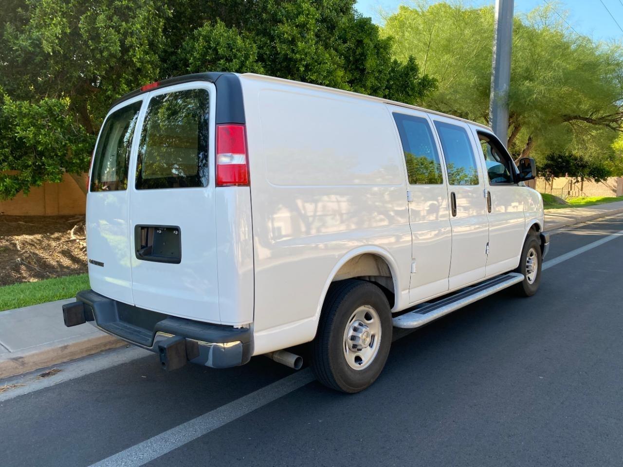 Chevrolet Express 2500 Cargo 2025