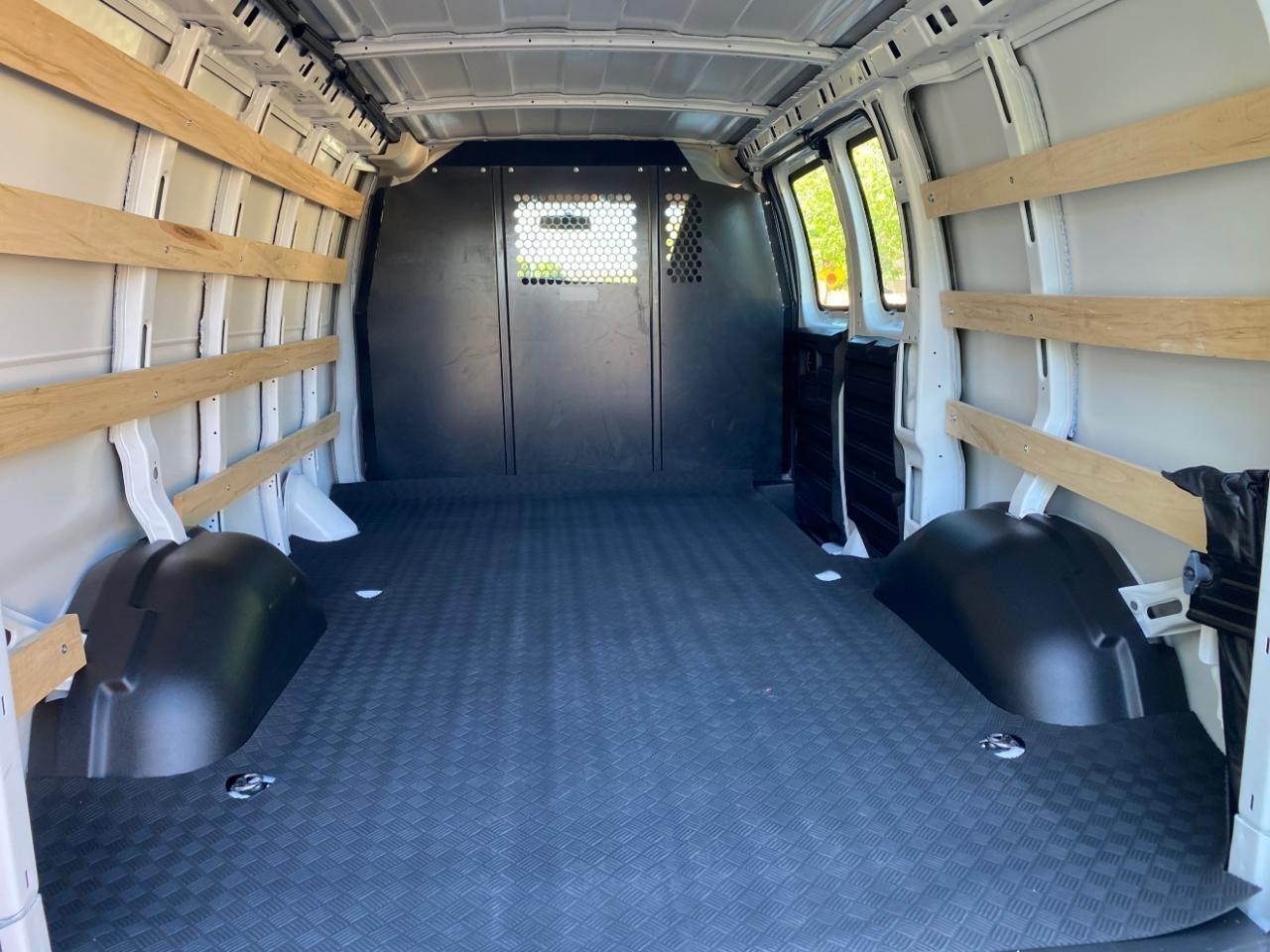 Chevrolet Express 2500 Cargo 2025