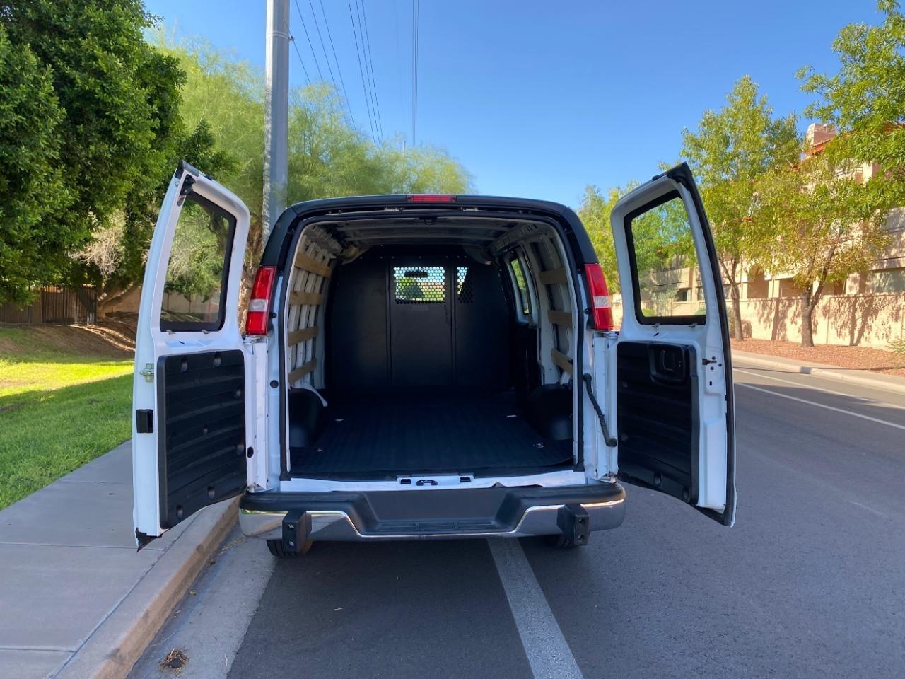 Chevrolet Express 2500 Cargo 2025