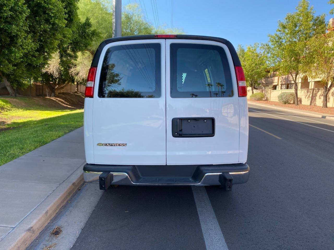 Chevrolet Express 2500 Cargo 2025