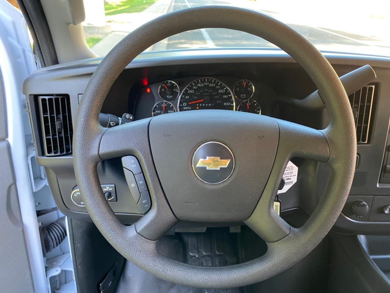 Chevrolet Express 2500 Cargo 2025