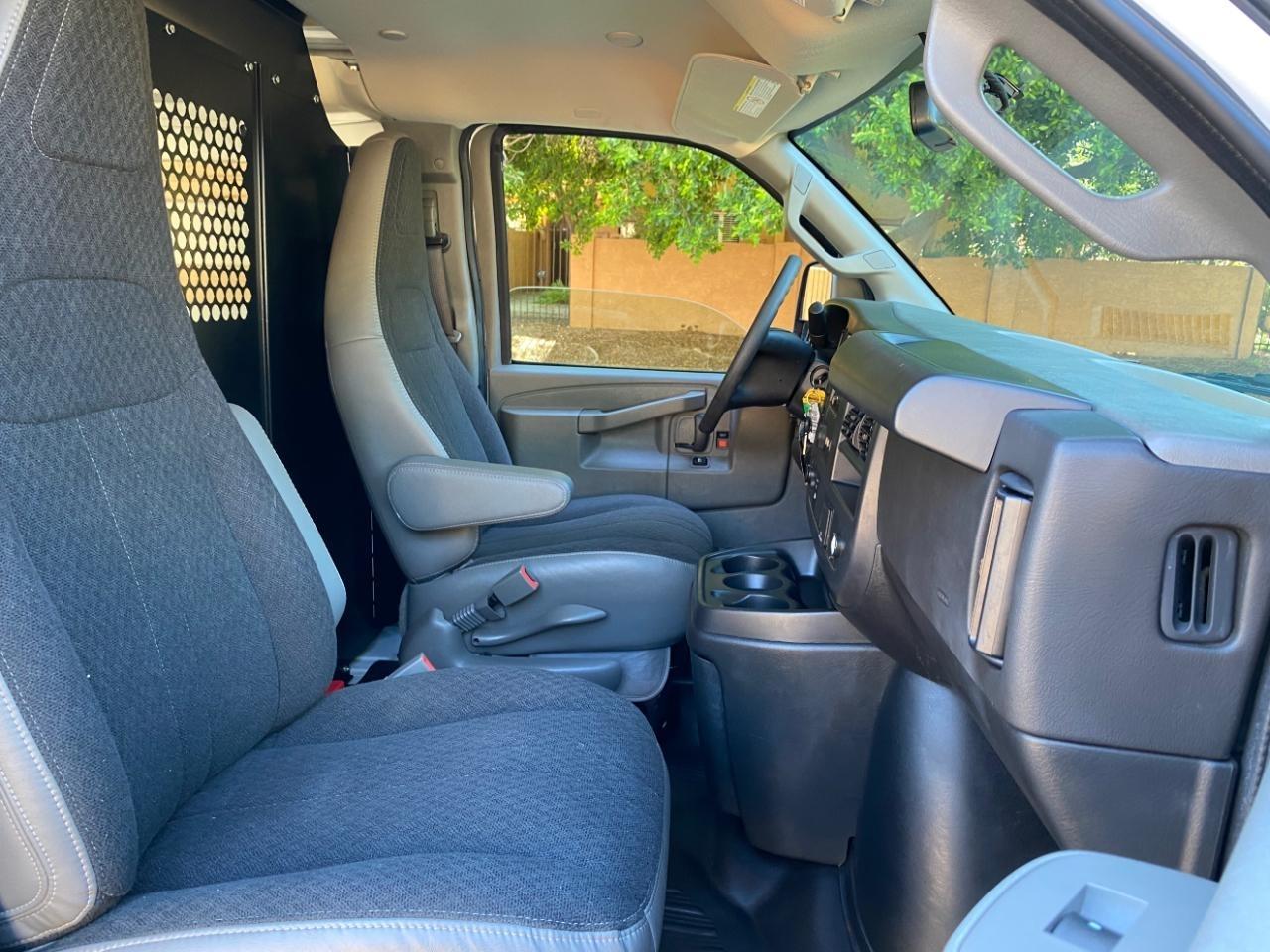 Chevrolet Express 2500 Cargo 2025