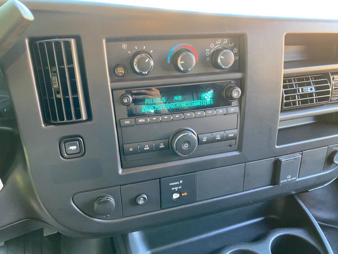 Chevrolet Express 2500 Cargo 2025