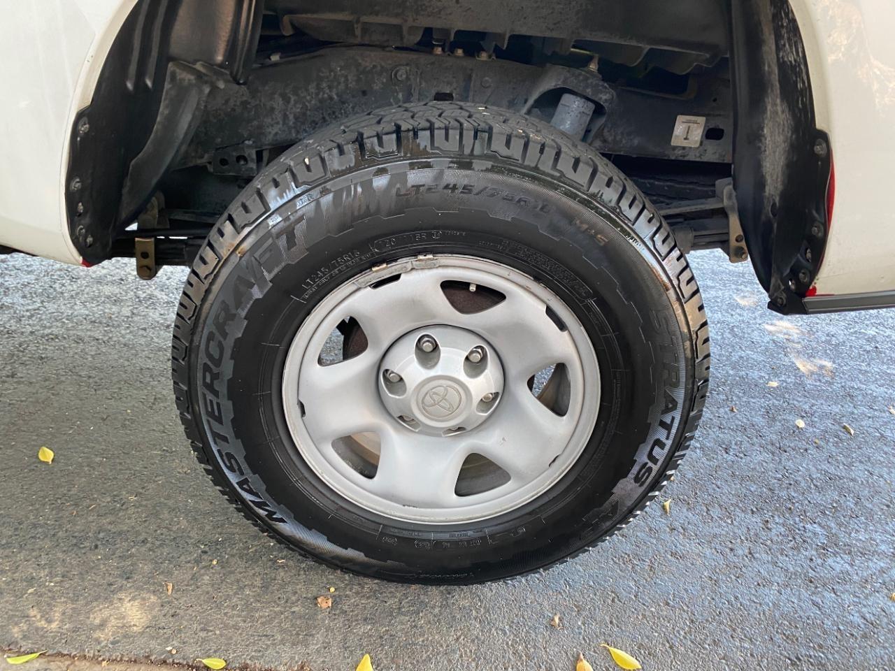 Toyota Tacoma SR5 Access Cab I4 6AT 2WD 2017